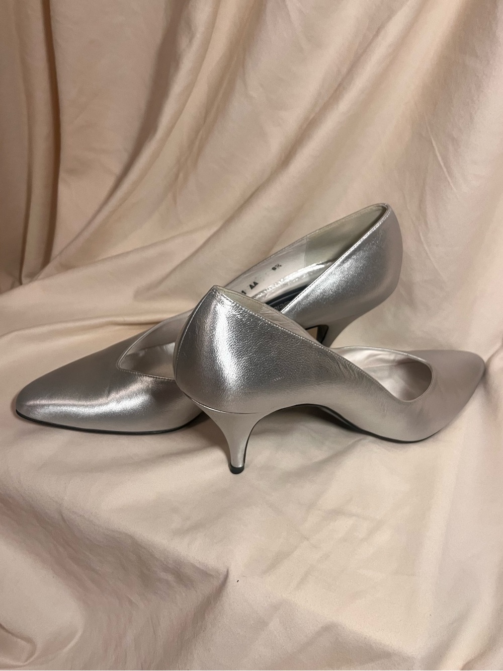 STUART WEITZMAN Silver Iridescent High Heels, Vintage Collector’s
